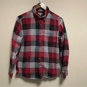 Eddie Bauer Red and Black Checkered Plaid Shirt Men’s Medium Classic Fit